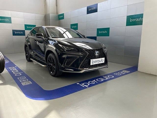 Lexus NX 300H 2.5 155CV da Iperauto .