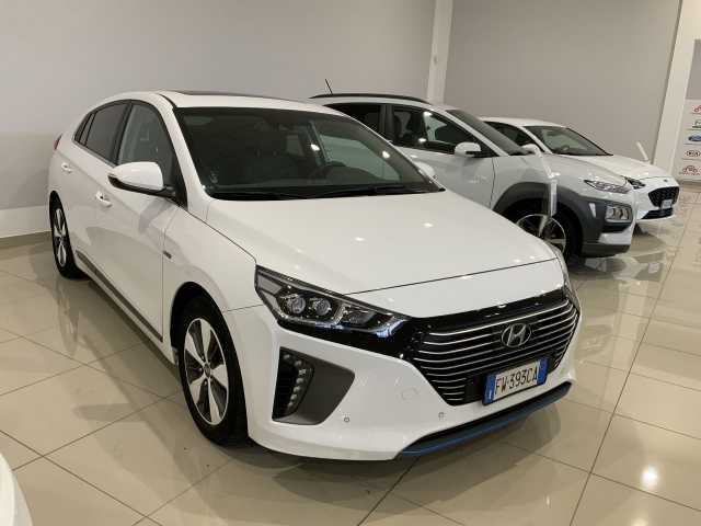 Hyundai Ioniq 1.6 Plug-in Hybrid DCT Style da Auto Doc By Group Nuova Sa-Car .