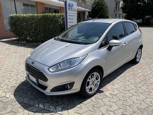 Ford Fiesta 6ª serie 1.4 5p. Bz.- GPL Titanium