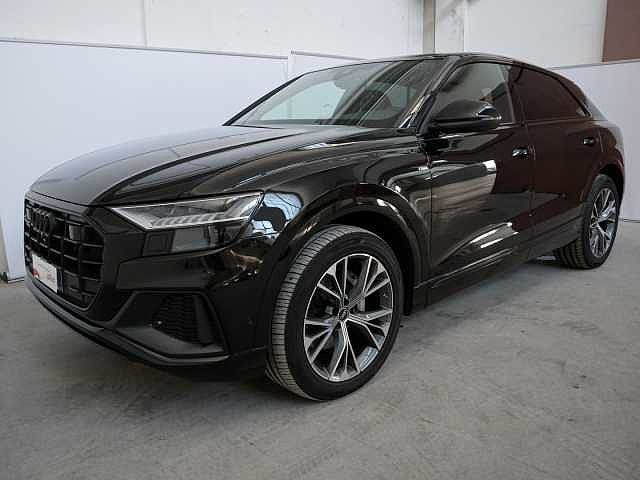 Audi Q8 45 TDI 231cv MHEV Quattro Tiptronic Sport Sline