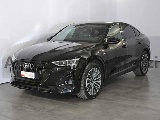 Audi e-tron sportback 55 s line fast black edition quattro cvt da Autocentri Giustozzi Srl