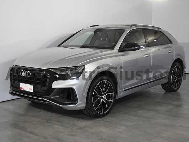 Audi Q8 50 3.0 tdi mhev sport quattro tiptronic da Autocentri Giustozzi Srl