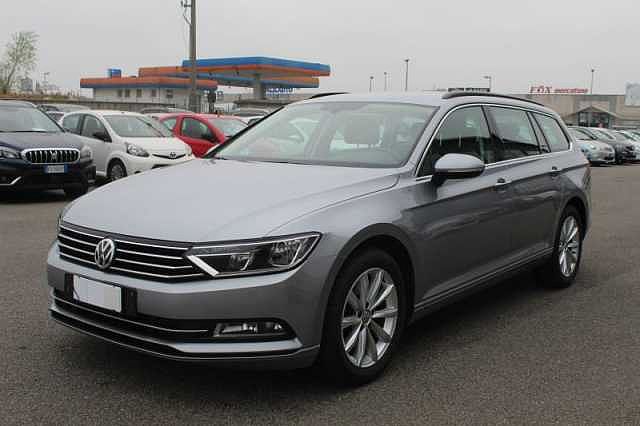 Volkswagen Passat Variant 1.6 TDI 120CV Business BlueMotion Technology da Lazzari Auto