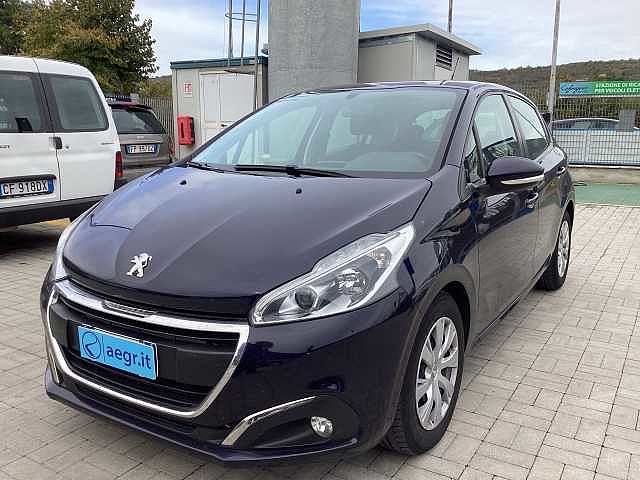 Peugeot 208 BlueHDi 100 S&S 5 porte Active da A. & G.R.