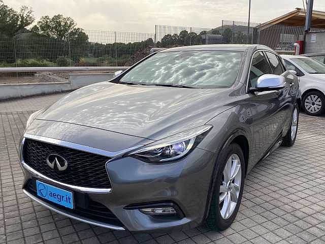 Infiniti Q30 1.5 diesel DCT Premium da A. & G.R.