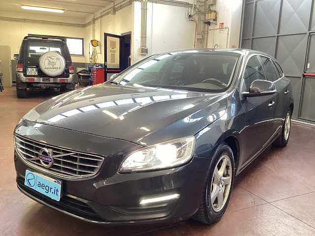 Volvo V60 (2010-2018) D3 Geartronic Momentum