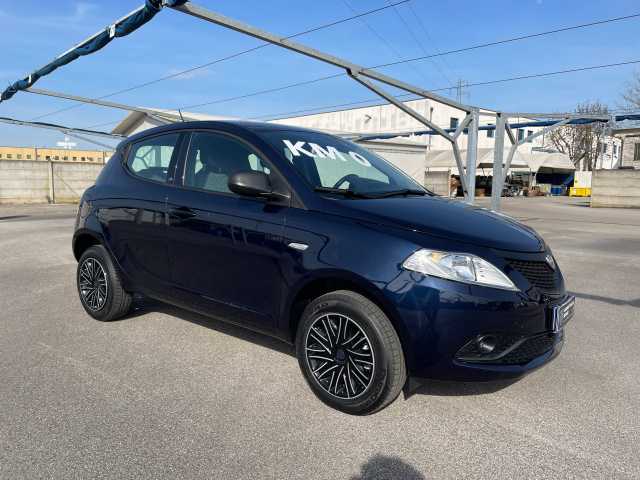 Lancia Ypsilon 0.9 TwinAir 70 CV 5 porte Metano Ecochic Elefan. Blu