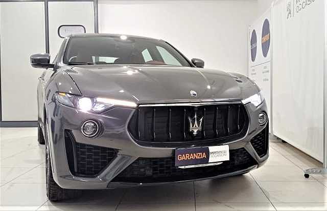 Maserati Levante V6 Diesel 275 CV AWD Gransport da SPERTI VEICOLI