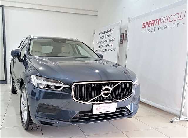 Volvo XC60 D4 AWD Geartronic Business da SPERTI VEICOLI