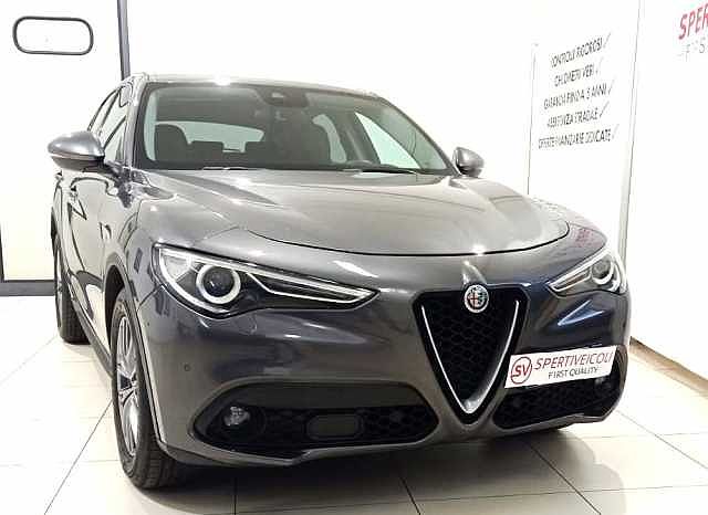 Alfa Romeo Stelvio 2.2 Turbodiesel 180 CV AT8 RWD Super