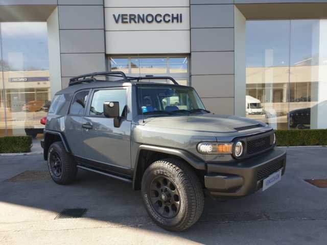 Toyota FJ Cruiser 4.0 V6 260CV da VERNOCCHI SPA