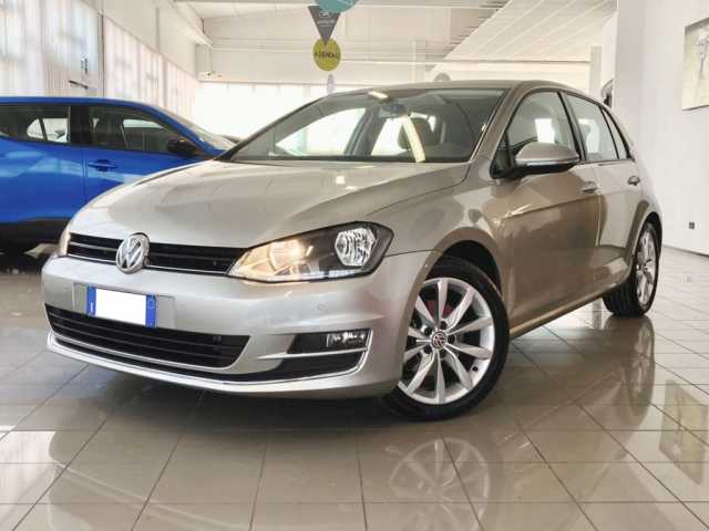 Volkswagen Golf 2.0 TDI DSG 5p. Highline BlueMotion da VERNOCCHI SPA