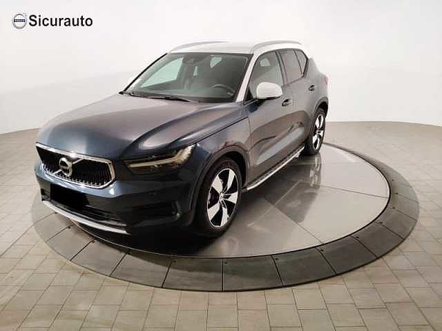 Volvo XC40 B4 AWD Geartronic Momentum