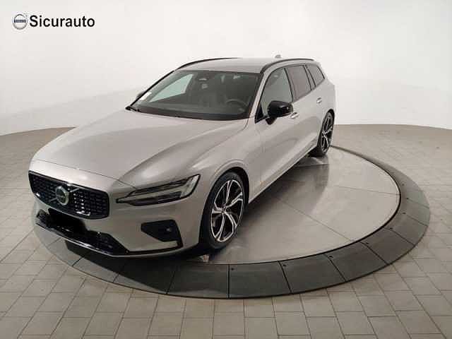 Volvo V60 B4 (d) automatico Plus Dark