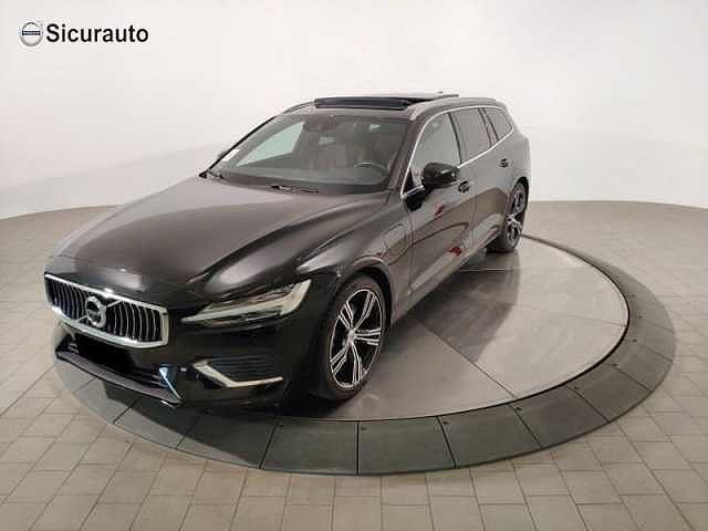 Volvo V60 T6 Recharge AWD Plug-in Hybrid Inscription