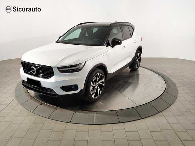 Volvo XC40 T5 Recharge Plug-in Hybrid R-design