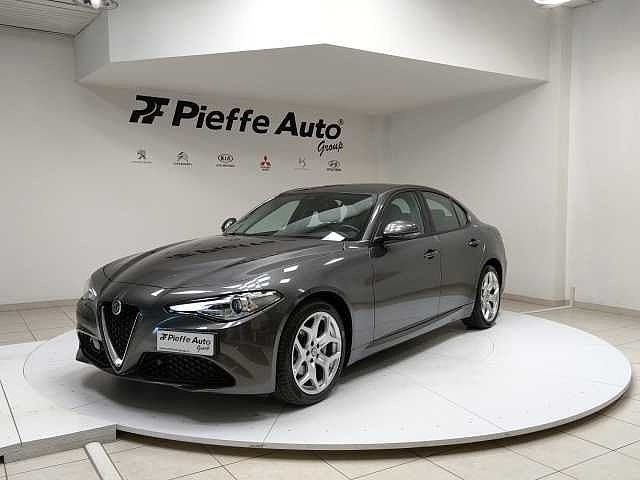 Alfa Romeo Giulia (2016) Giulia 2.2 Turbodiesel 160 CV AT8 Executive