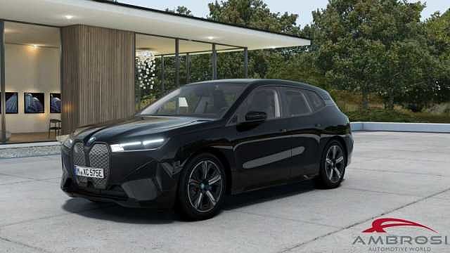 BMW iX xDrive40 Pacchetto Sportivo