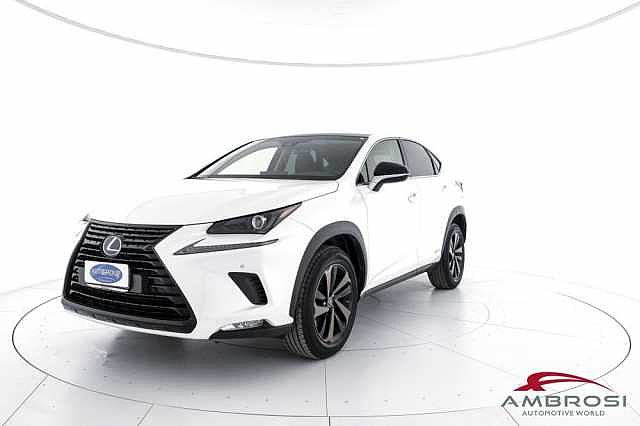 Lexus NX 300h 2.5 SPORT 4WD CVT