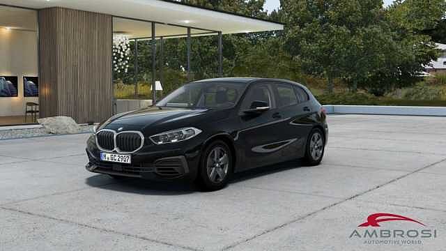 BMW 116 5-porte 116i 5p. Business Advantage da Test Grifo Caravan