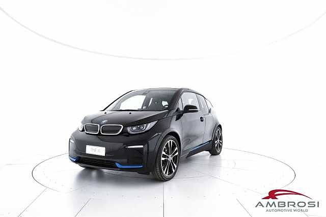 BMW i3 BMW i3s 120Ah da Test Grifo Caravan