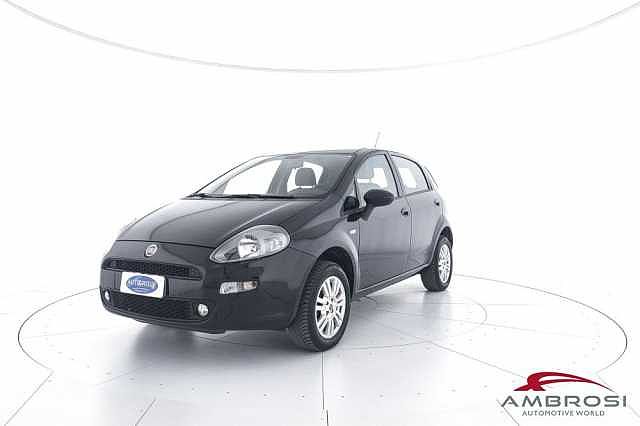 Fiat Punto 1.4 8V 5 porte Natural Power Easyv da Test Grifo Caravan