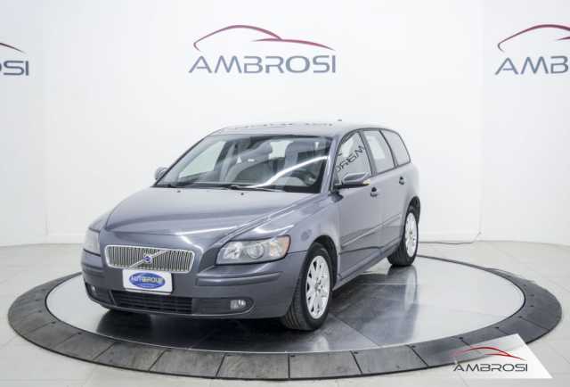 Volvo V50 2.0d Momentum  X OPERATORE DEL SETTORE