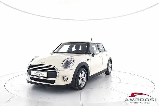 MINI One 5 porte 1.2 da Test Grifo Caravan