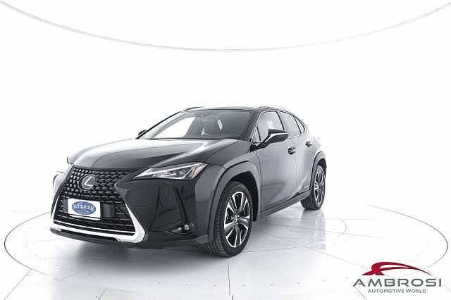 Lexus UX 250h Hybrid 4WD Premium da Test Grifo Caravan