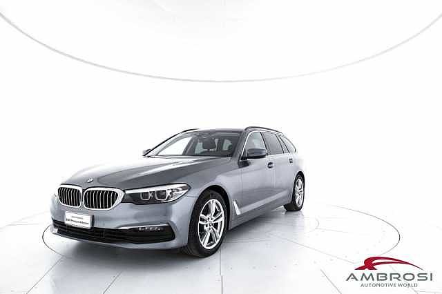 BMW 520 Touring 520d xdrive Business auto da Test Grifo Caravan