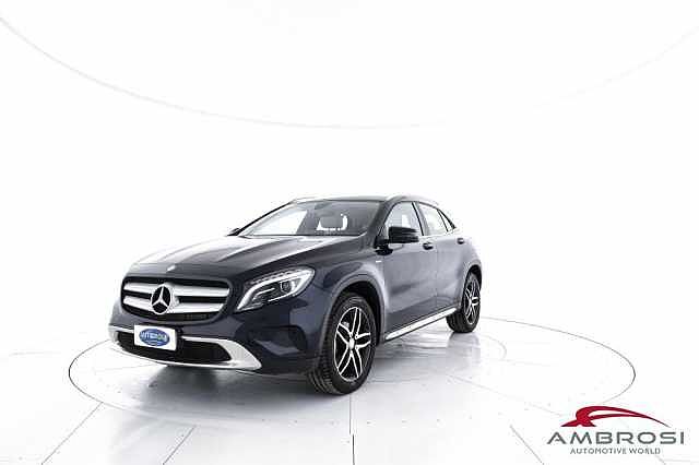 Mercedes-Benz GLA 200 CDI Automatic Sport da Test Grifo Caravan