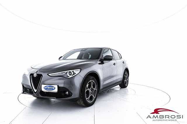 Alfa Romeo Stelvio 2.2 Turbodiesel 210 CV AT8 Q4 Executive da Test Grifo Caravan