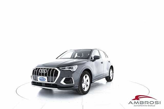 Audi Q3 40 TFSI quattro S tronic Business Advanced