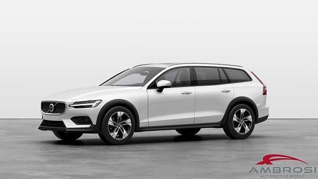 Volvo V60 Cross Country Mild Hybrid B4 AWD automatico Ultimate