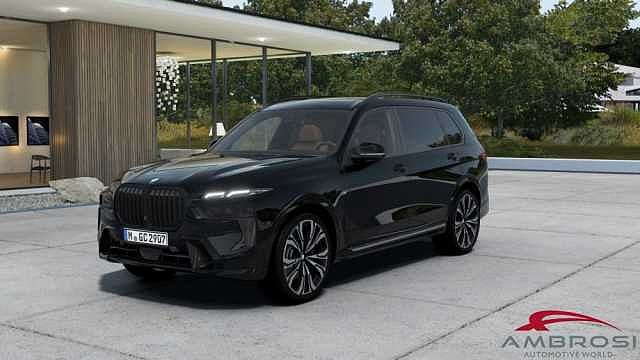 BMW X7 xDrive40i 48V Msport da Test Grifo Caravan