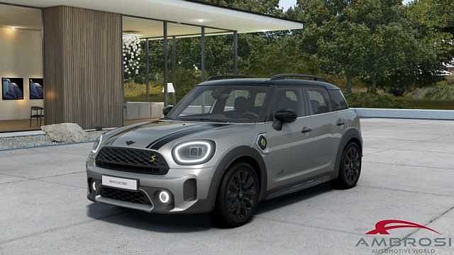 MINI Cooper SE Countryman ALL4 Classic Premium Mid Package