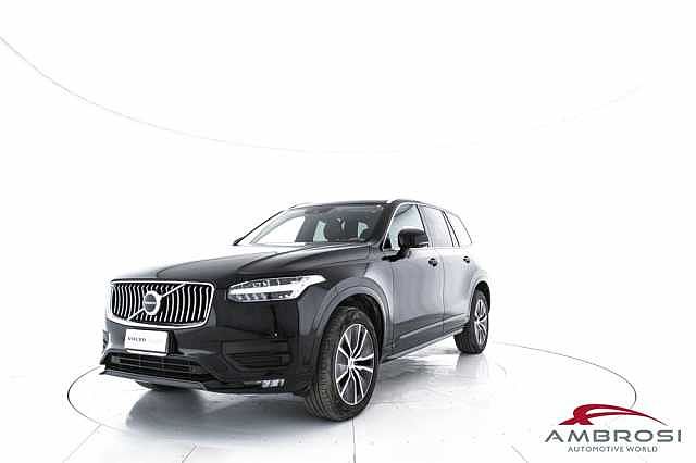 Volvo XC90 B5 (d) AWD Geartronic 7 posti Momentum Pro