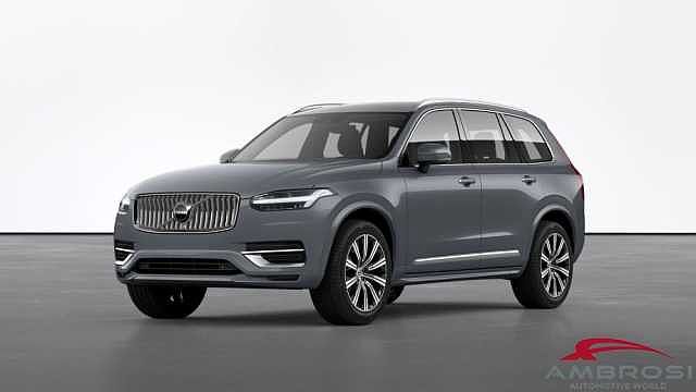 Volvo XC90 Mild Hybrid B5 AWD automatico Plus Bright da Test Grifo Caravan