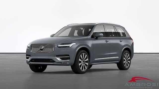 Volvo XC90 Mild Hybrid B5 AWD automatico Ultimate Bright da Test Grifo Caravan