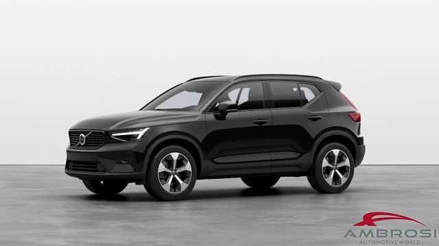 Volvo XC40 Mild Hybrid B3 automatico Ultimate Dark