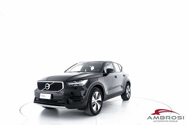 Volvo XC40 D3 Geartronic Momentum -  AUTOCARRO N1