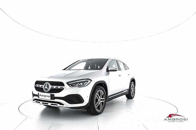 Mercedes-Benz GLA 200 Automatic Business