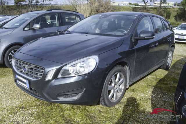 Volvo V60 D3 Kinetic        - PER OPERATORI DEL SETTORE