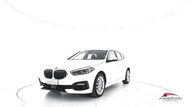 BMW 116 5-porte 116d 5p. da Test Grifo Caravan