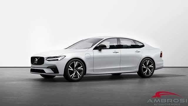 Volvo S90 Plug-in Hybrid T8 Recharge AWD Auto Plus Dark da Test Grifo Caravan