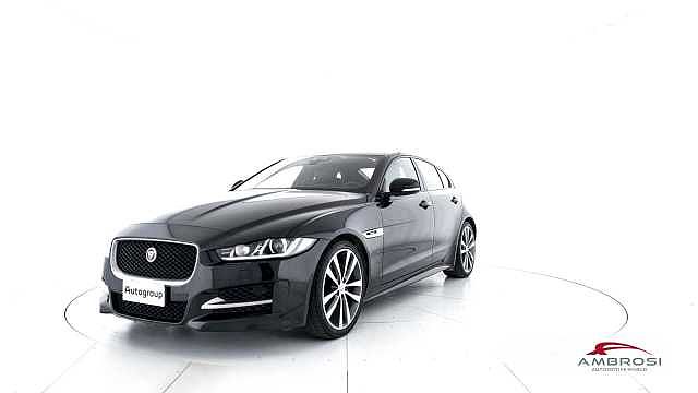 Jaguar XE 2.0 D 180 CV AWD aut. R-Sport