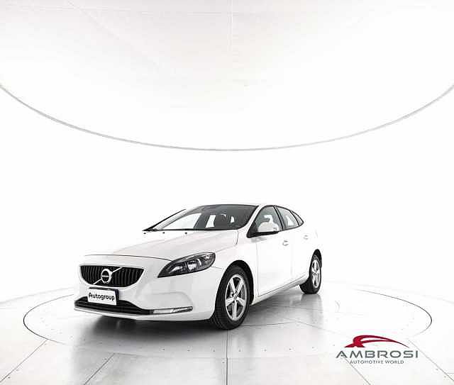 Volvo V40 D2 da Test Grifo Caravan