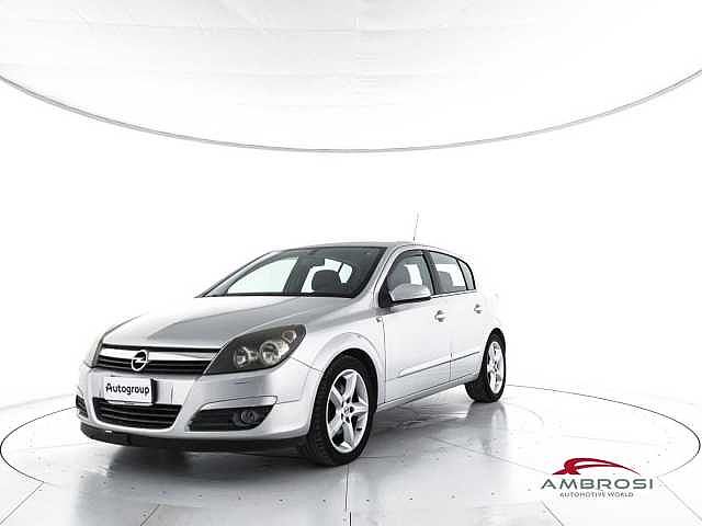 Opel Astra 1.9 CDTI 120CV 5 porte Cosmo