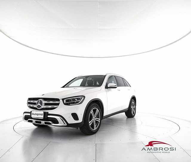 Mercedes-Benz GLC 220 220 d 4Matic Sport da Test Grifo Caravan