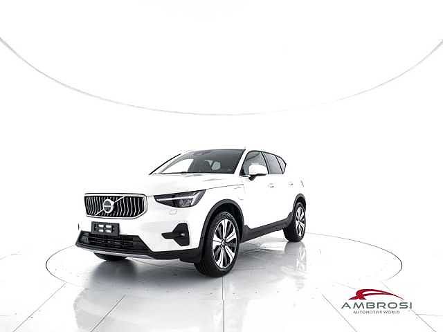 Volvo XC40 Micro Hybrid T2 automatico Essential